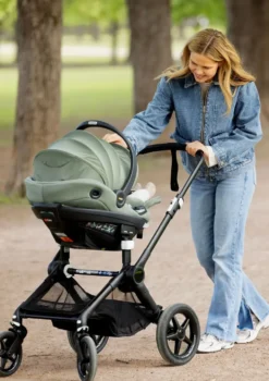Babyschale 'Go Beyond2' Meadow Green SoftBreeze