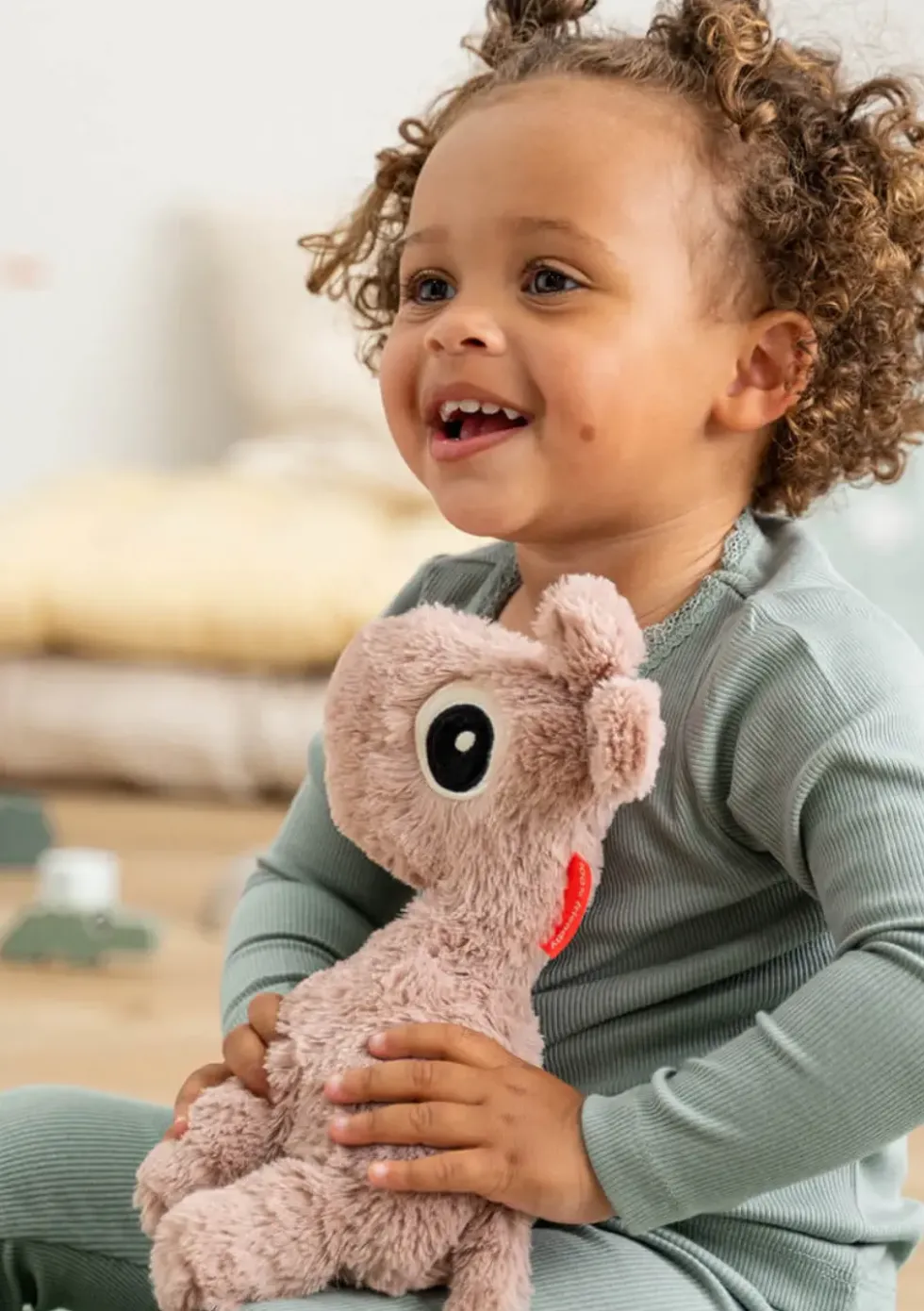 Kuschelfreund 'Raffi' rosa