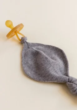 Merino Strick-Schnullertuch 'Titi Comforter' otter