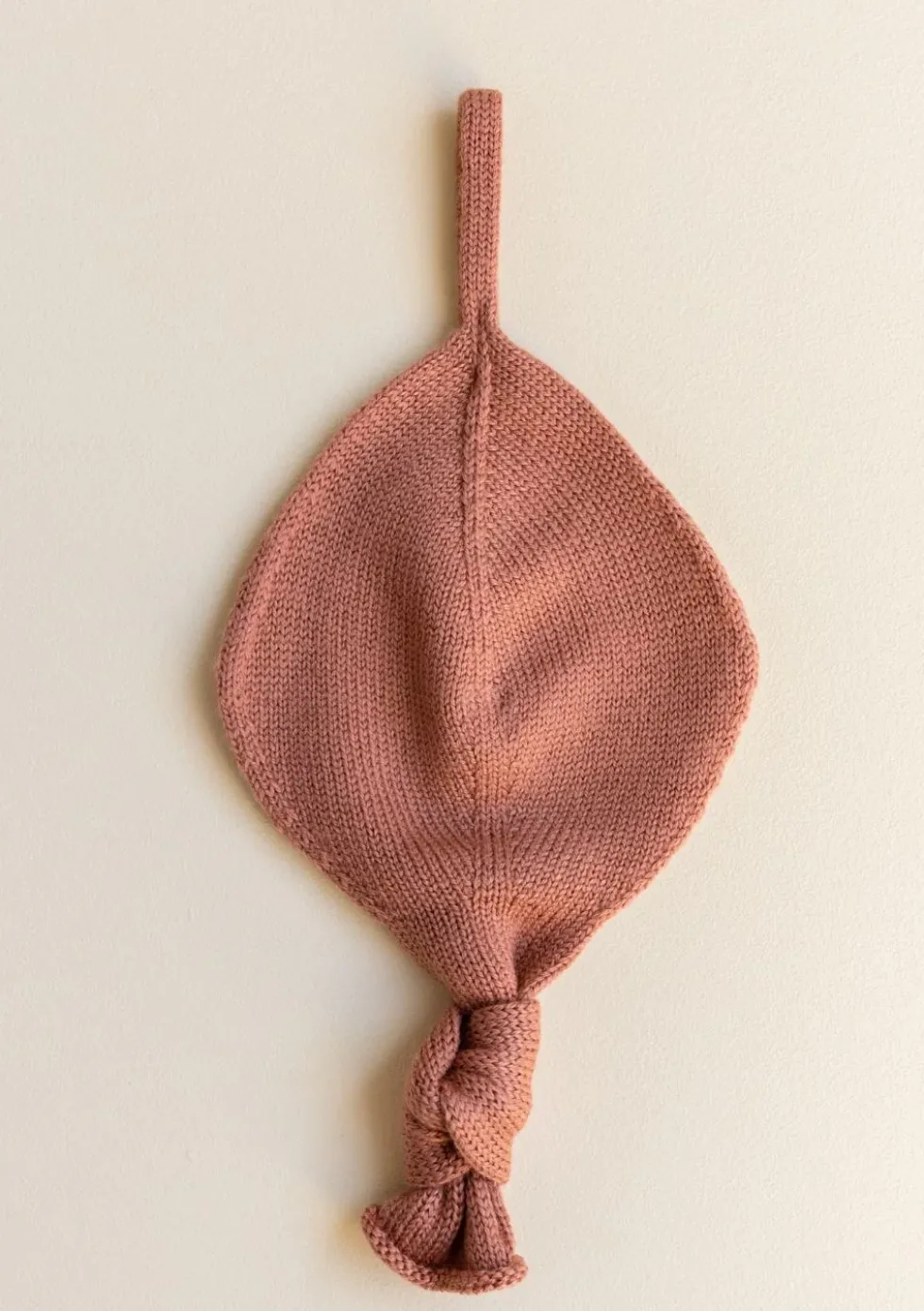 Merino Strick-Schnullertuch 'Titi Comforter' brick