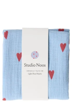 Musselin Mulltuch 'Swaddle Print Medium' Light Blue Hearts 70 x 70 cm