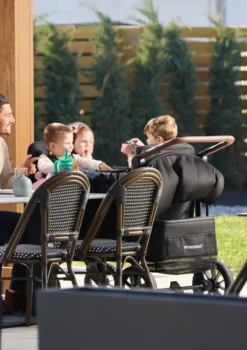 W4 Luxe Pro Kinderwagen 4-Sitzer Jet Black